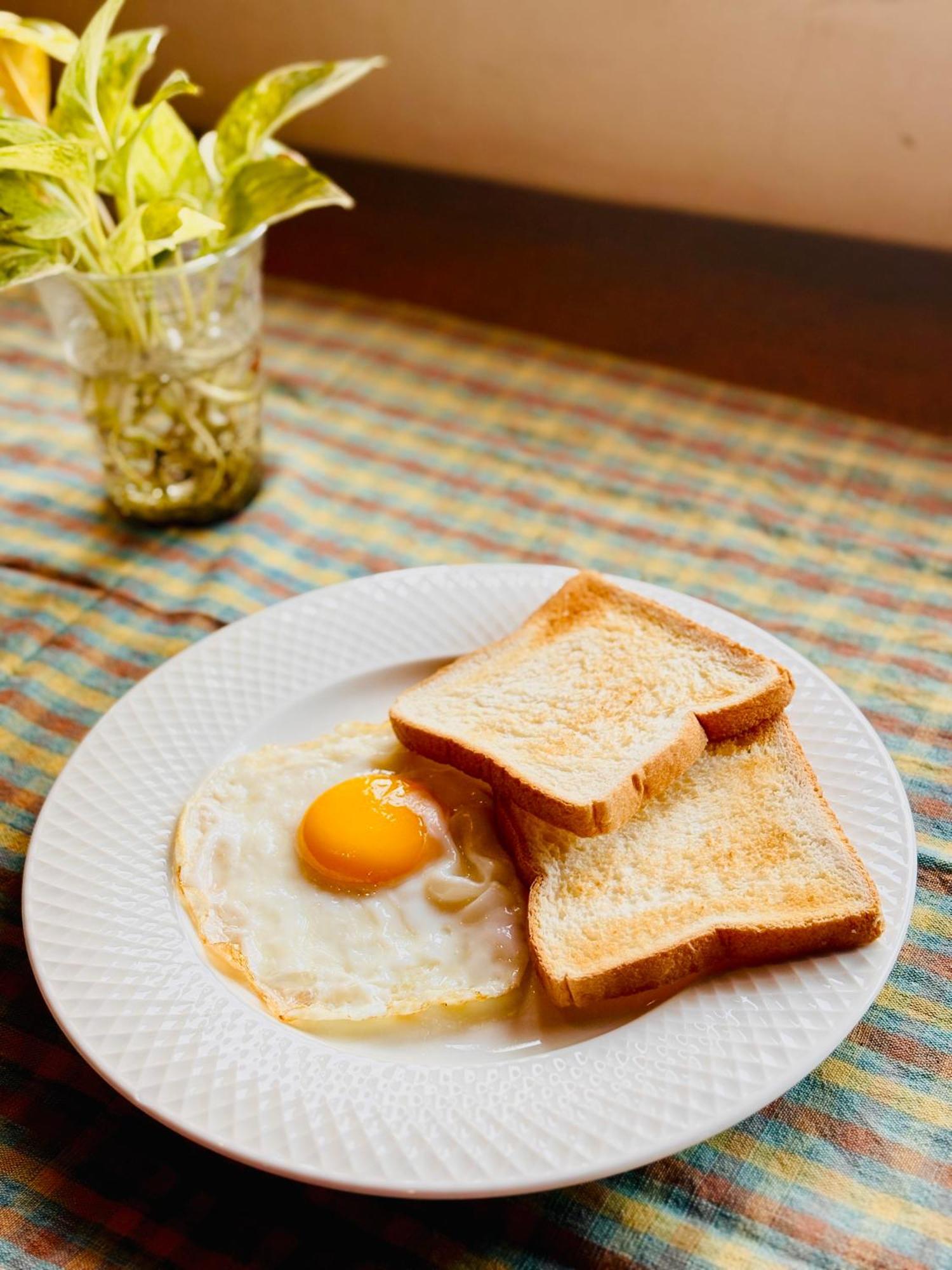 Via Thakhek Hostel & Cafe 외부 사진