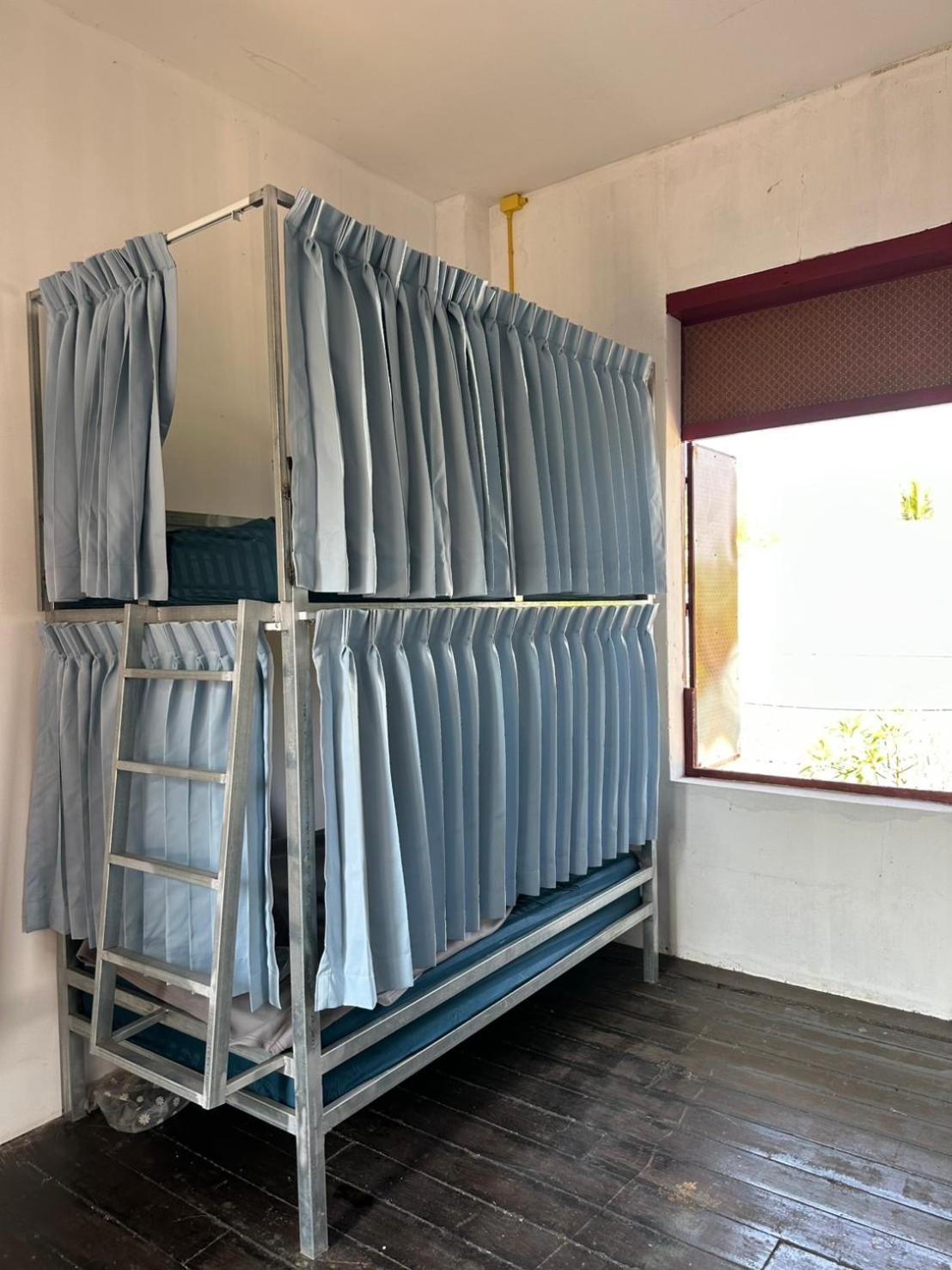 Via Thakhek Hostel & Cafe 외부 사진